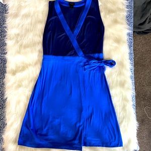Ann Taylor Wrap Dress Size: MEDIUM